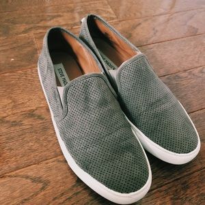 Steve Madden Slip-on shoes